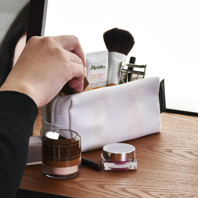 8号帆布のボーダーポーチ　使用イメージ